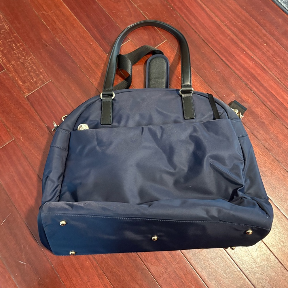 Lo&Sons OG Weekender Bag in Navy / Camel / Gold - Picture 2 of 14